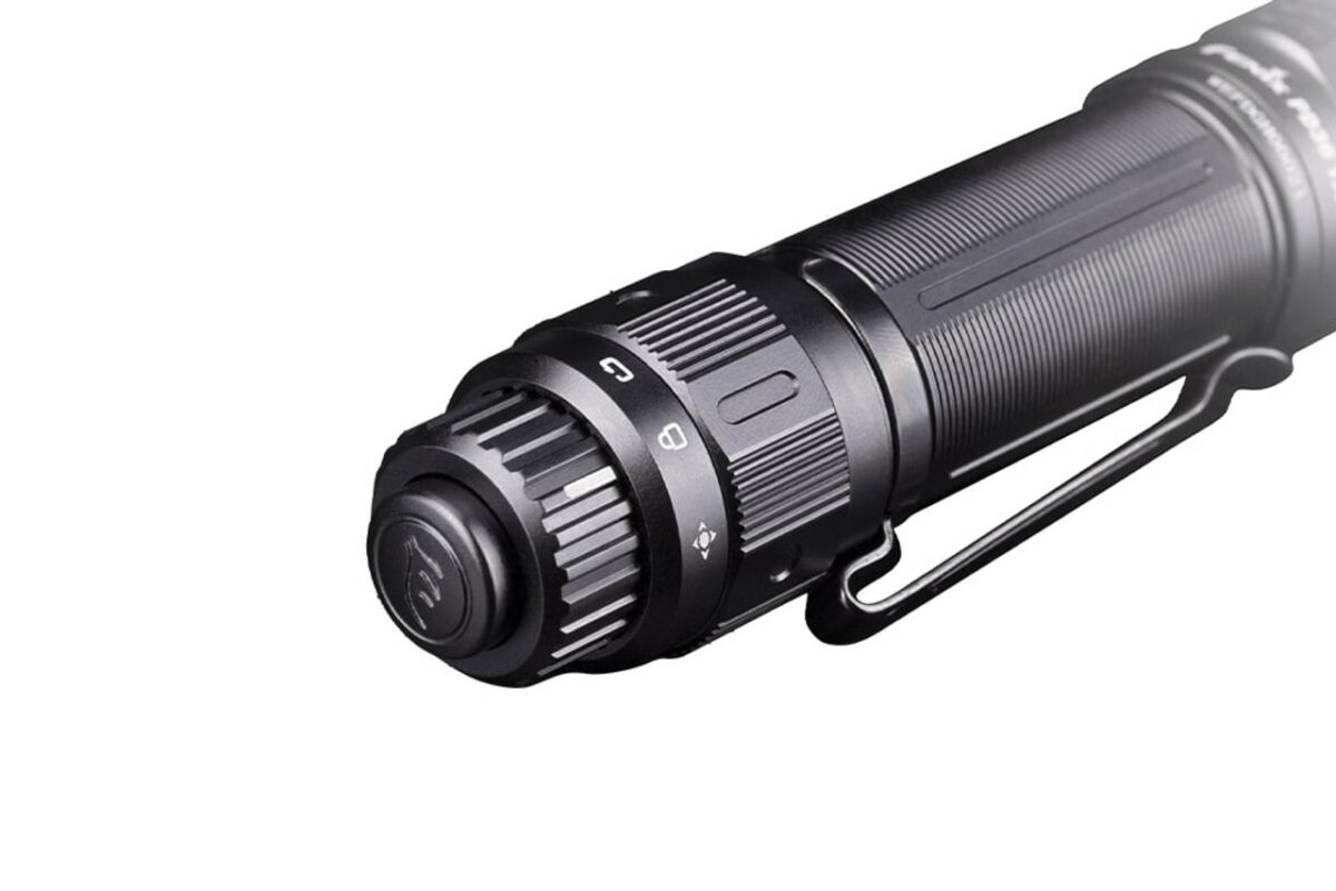 best-tactical-flashlight-fenix-pd36-tactical-flashlight